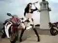 游戏摩托車與女孩拼圖在线